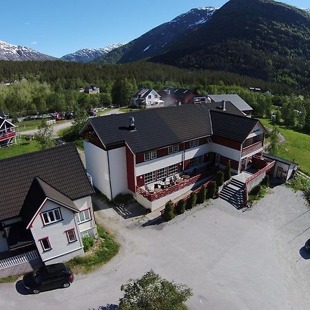 Jostedal Hotel Bagian luar foto